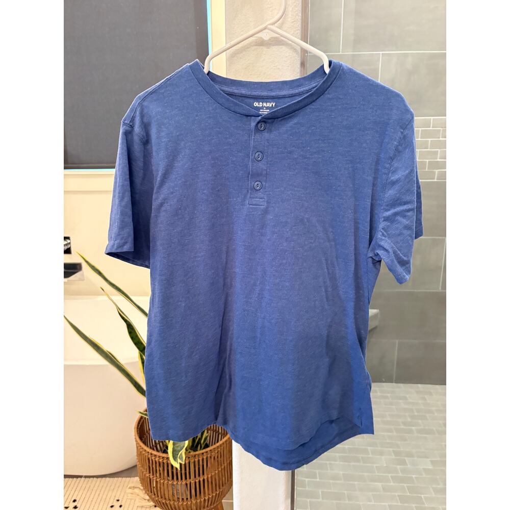 Old Navy Men’s Henley Tee